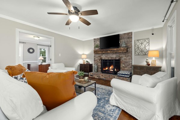 Transformez Votre Salon avec des Couleurs Élégantes et Contemporaines en 2023 : Inspirations et Tendances à Explorer